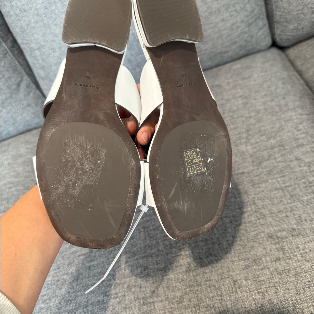 Tory Burch White Sandals with white Medallion - Picture 7 of 10